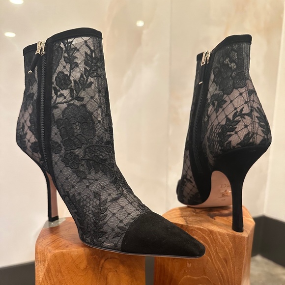 Christian Dior - DIOR CAPTURE HEELED ANKLE BOOTS (LACE) - Picture 1 of 11